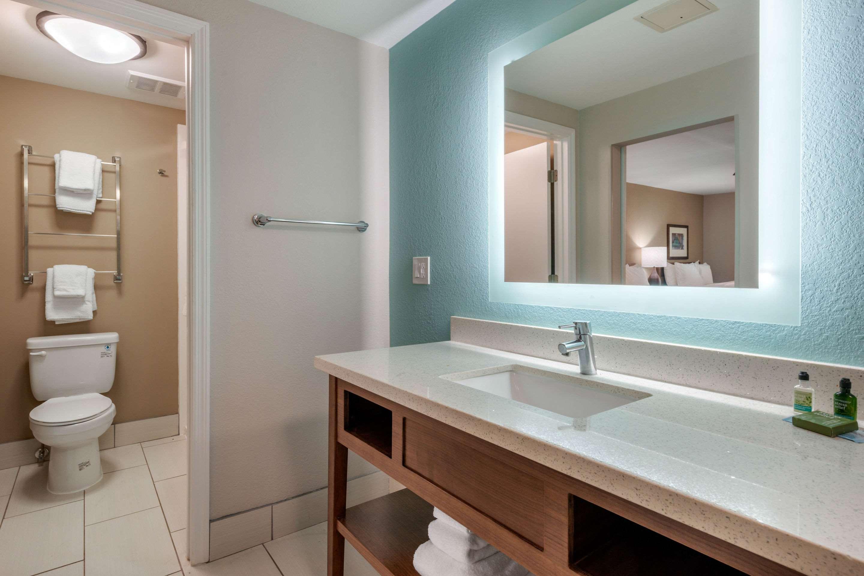 Seafarer Inn & Suites, Ascend Hotel Collection Île de Jekyll Extérieur photo