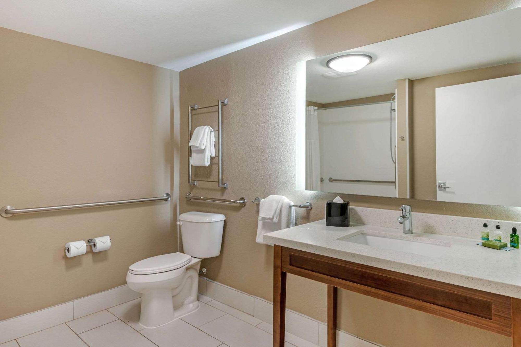 Seafarer Inn & Suites, Ascend Hotel Collection Île de Jekyll Extérieur photo